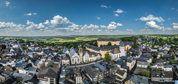 Luftbild der historischen Innenstadt von Hachenburg 