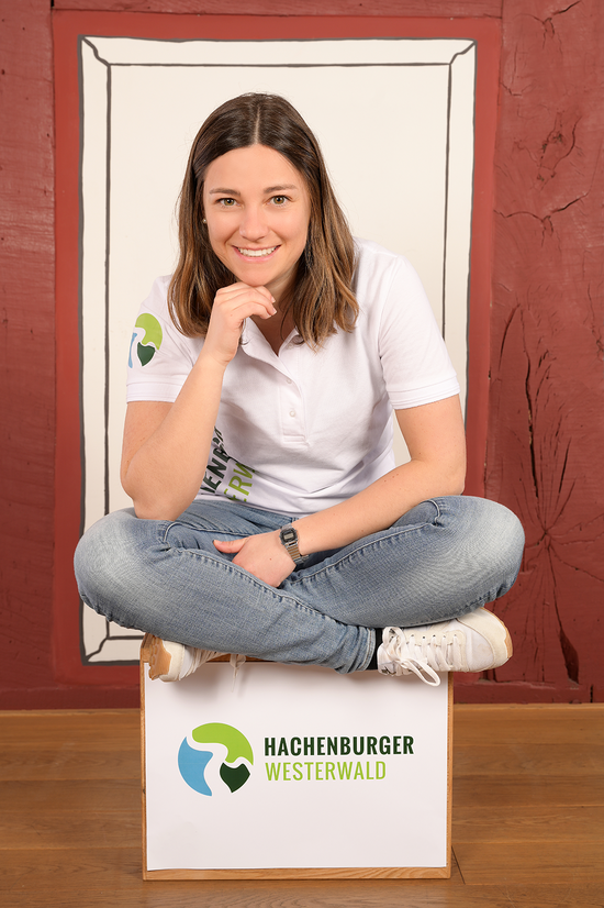 Mitarbeiterin der Tourist-Information Hachenburger Westerwald 