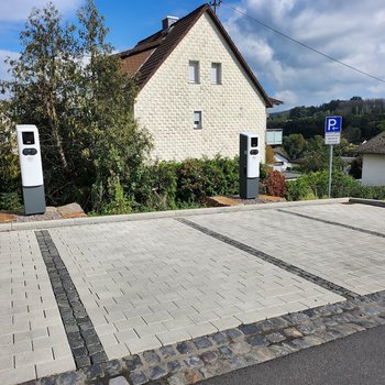 E-Ladestation Parkplatz Johann August Ring